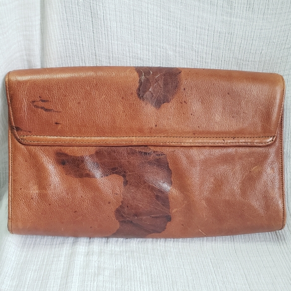 Catherine Rapetti distressed leather clutch - Picture 2 of 11